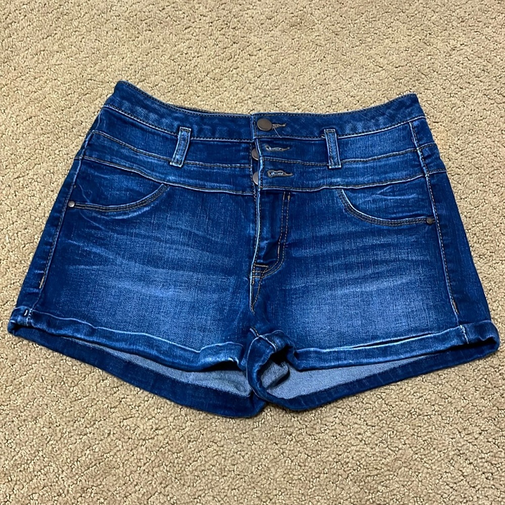 Refuge Womens Jean Shorts size 4